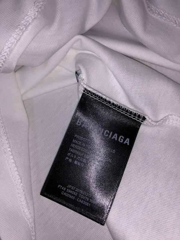 ブランドTシャツ全体デザイン